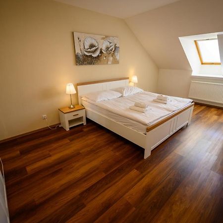 Apartmán U krále - 2 Jičín Esterno foto