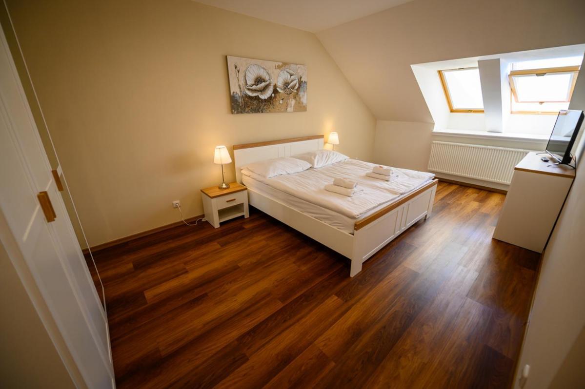 Apartmán U krále - 2 Jičín Esterno foto
