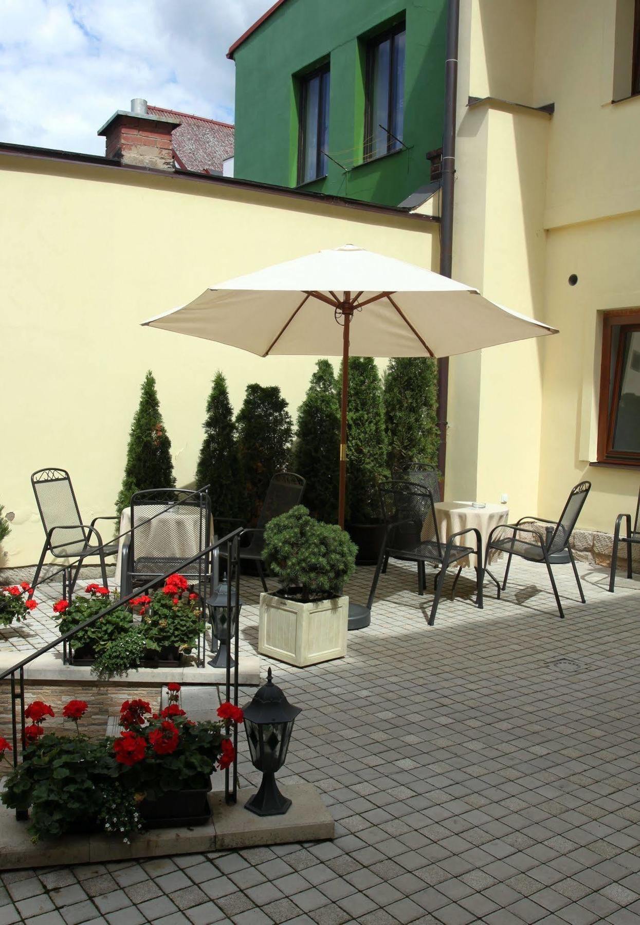 Apartmán U krále - 2 Jičín Esterno foto