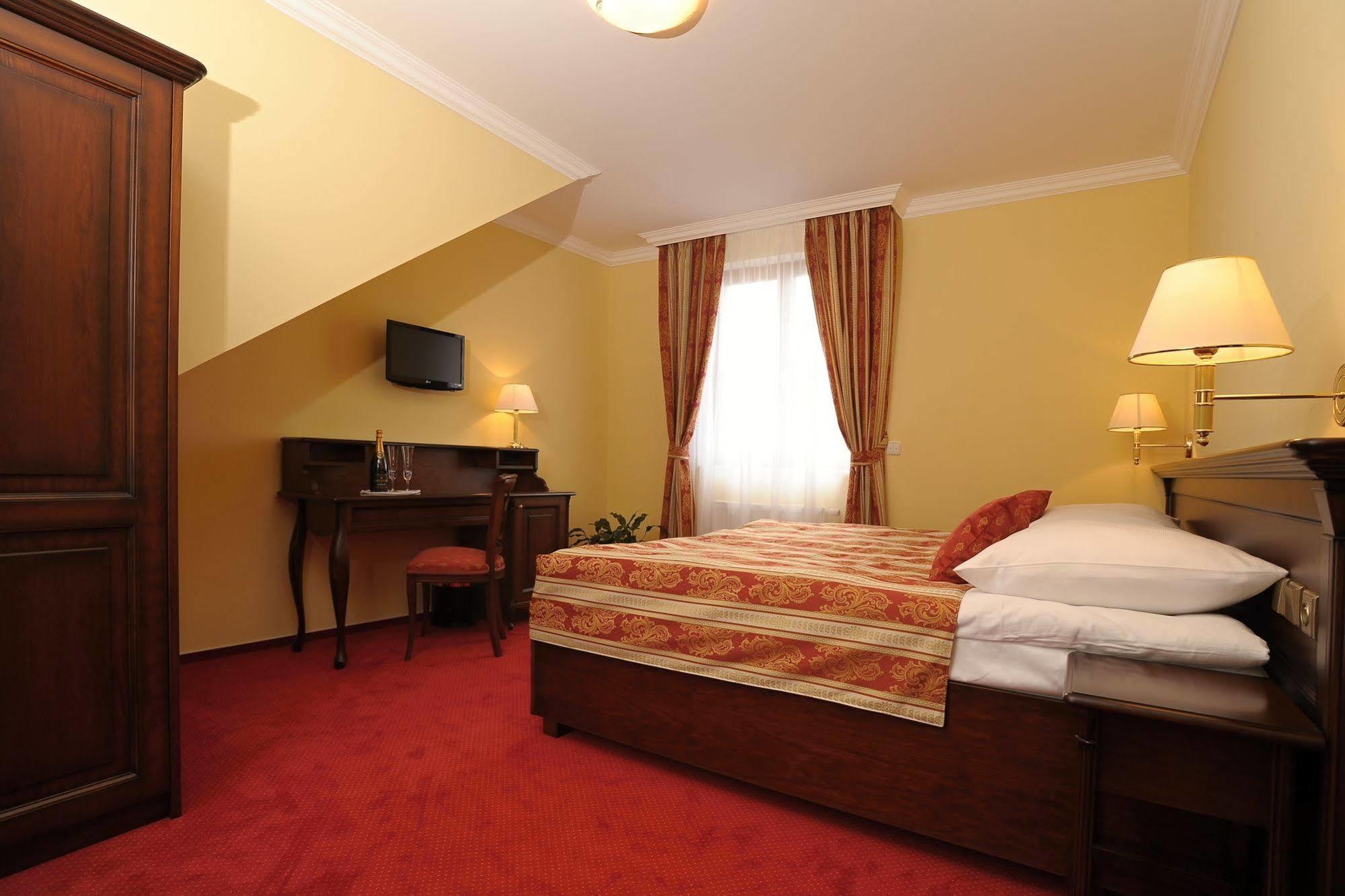 Apartmán U krále - 2 Jičín Esterno foto