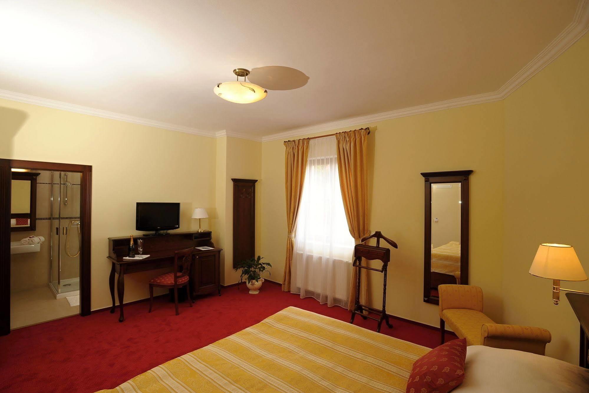Apartmán U krále - 2 Jičín Esterno foto